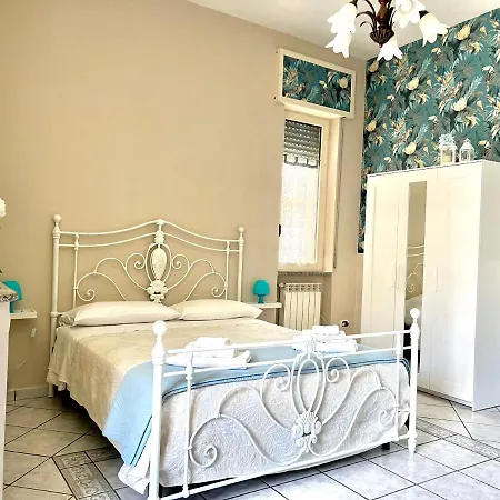 Royal House Pensión 4*
