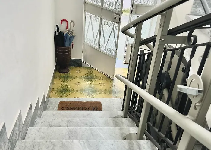 Royal House 3* Треказе